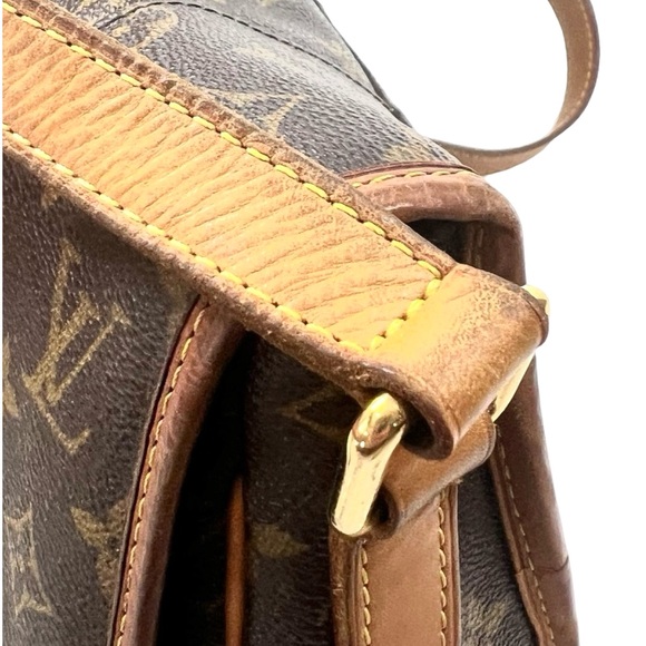 SOLD! Louis Vuitton Menilmontant PM Crossbody Bag - Picture 11 of 16